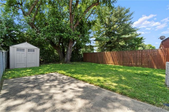 726 Parkway Drive, Louisville, KY 40217