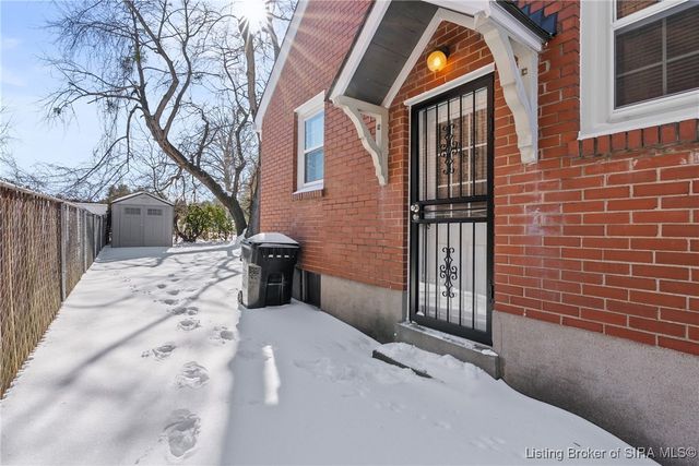 726 Parkway Drive, Louisville, KY 40217