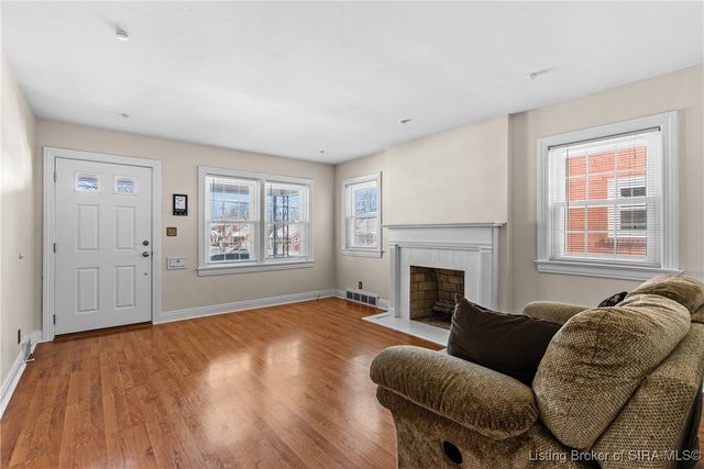 726 Parkway Drive, Louisville, KY 40217