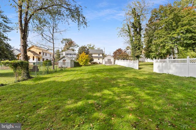 58 E UNION ST, Bordentown, NJ 08505