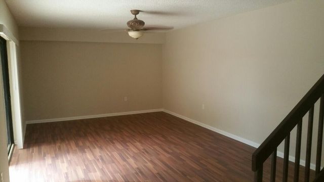 102 Heritage Way, West Palm Beach, FL 33407