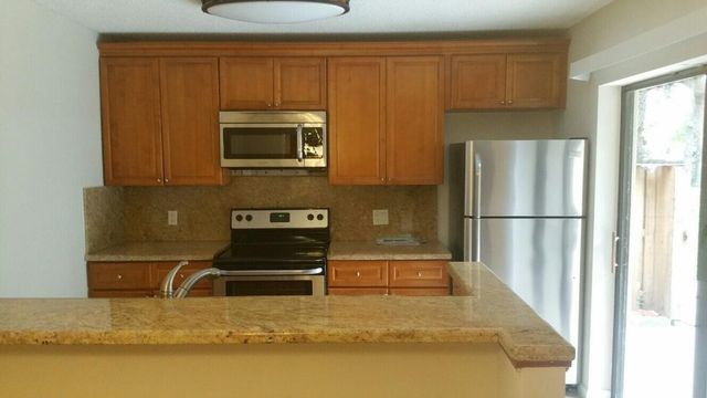 102 Heritage Way, West Palm Beach, FL 33407