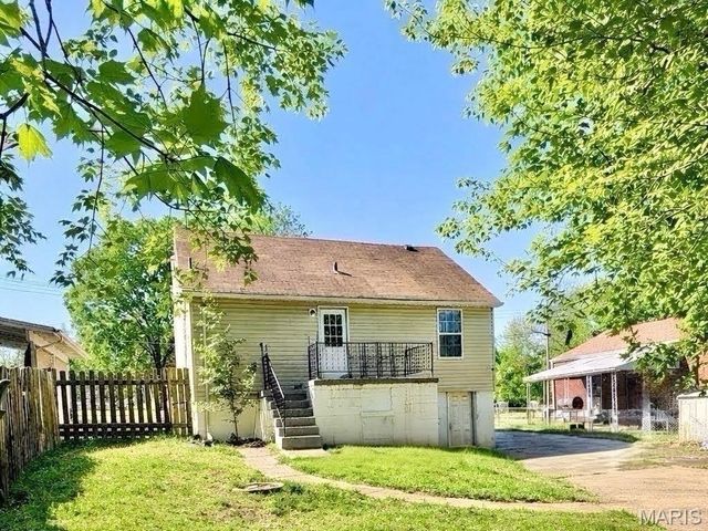 7501 Rowles Avenue, St Louis, MO 63135