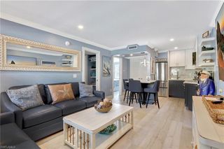 1295 Gulf Shore BLVD S # 136, Naples, FL 34102