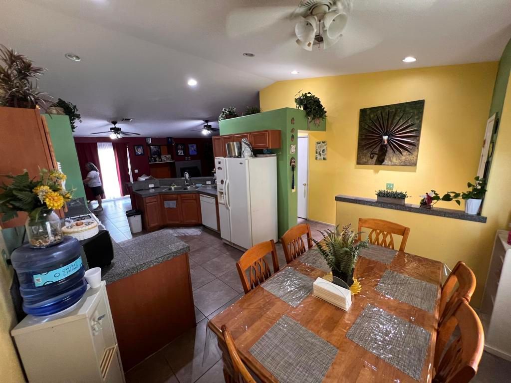 Image 8 of property listing at 1276 Nile Drive, Thermal, CA 92274