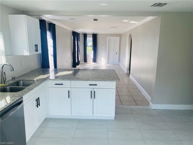 151 7th ST, Naples, FL 34113