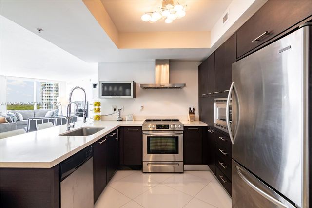 150 Sunny Isles Boulevard 11604, Sunny Isles Beach, FL 33160