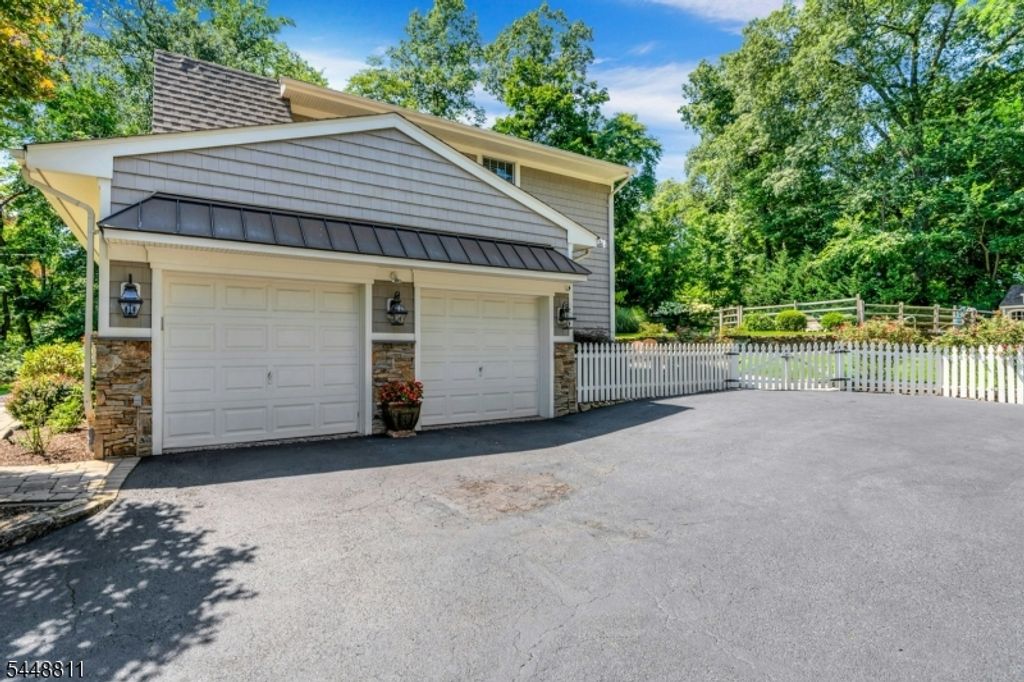 9 OLD SMALLEYTOWN ROAD, Warren Twp., NJ 07059 — photo 4
