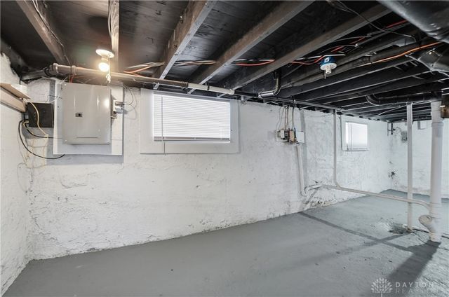 952 Milburn Avenue, Dayton, OH 45404