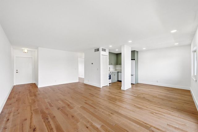 1201 S Riverside Drive 306, Pompano Beach, FL 33062