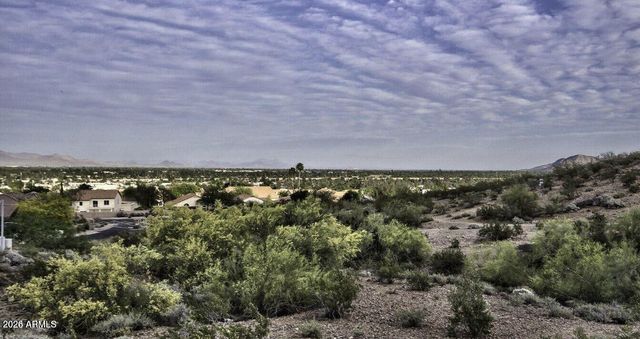 2703 E FRIESS Drive 5, Phoenix, AZ 85032