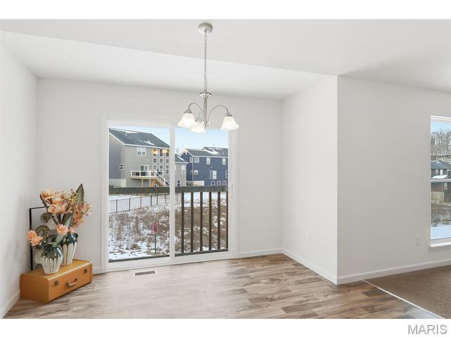 689 Fox Creek Drive, Fenton, MO 63026