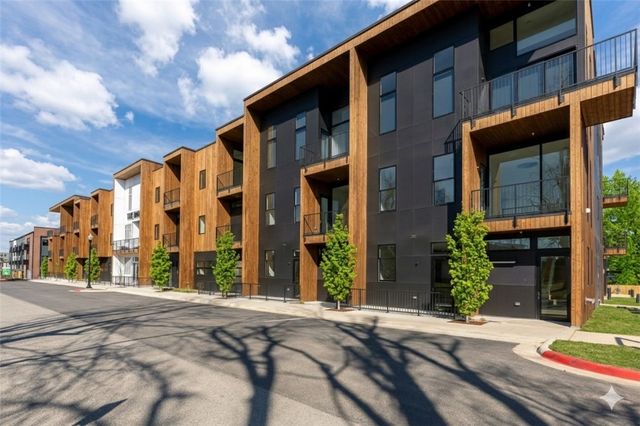 905 SE 4th Street 116, Bentonville, AR 72712