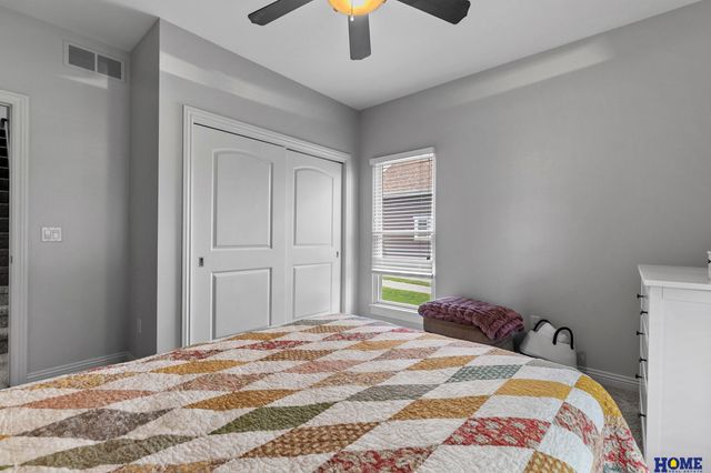 6735 NW 3rd Street, Lincoln, NE 68521