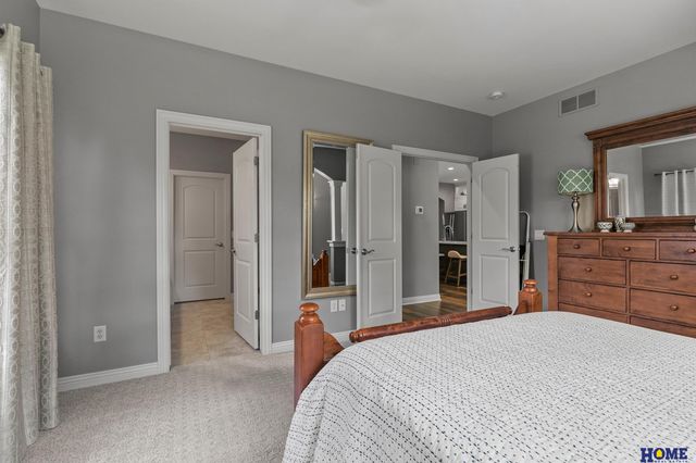 6735 NW 3rd Street, Lincoln, NE 68521