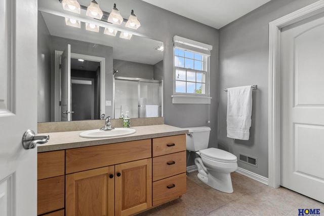 6735 NW 3rd Street, Lincoln, NE 68521