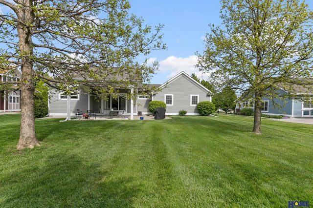 6735 NW 3rd Street, Lincoln, NE 68521