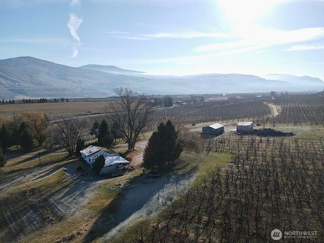 223 Old Riverside Hwy, Omak, WA 98841