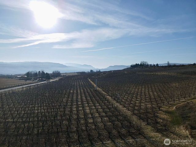 223 Old Riverside Hwy, Omak, WA 98841