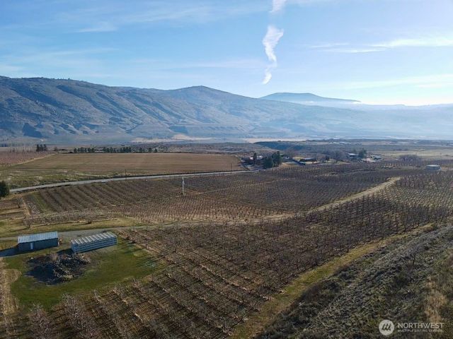 223 Old Riverside Hwy, Omak, WA 98841