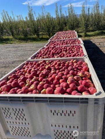 223 Old Riverside Hwy, Omak, WA 98841