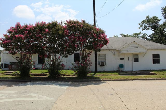 3122 Herbert Street, Dallas, TX 75212