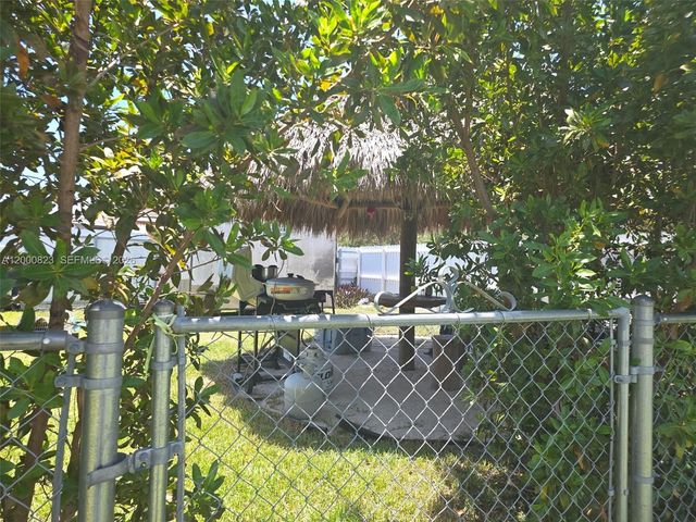 28704 SW 147th Pl, Homestead, FL 33033