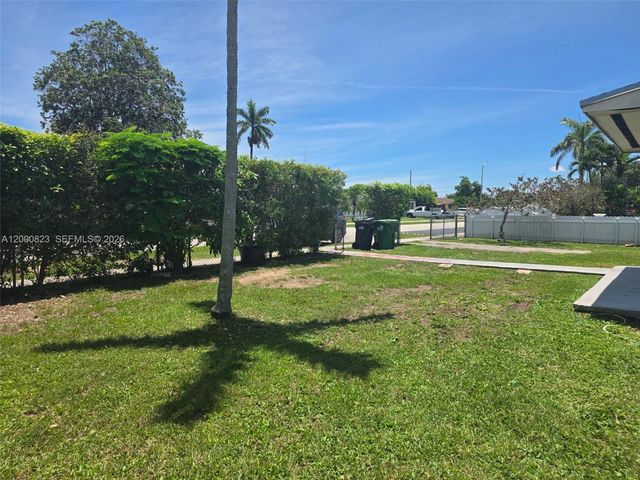 28704 SW 147th Pl, Homestead, FL 33033