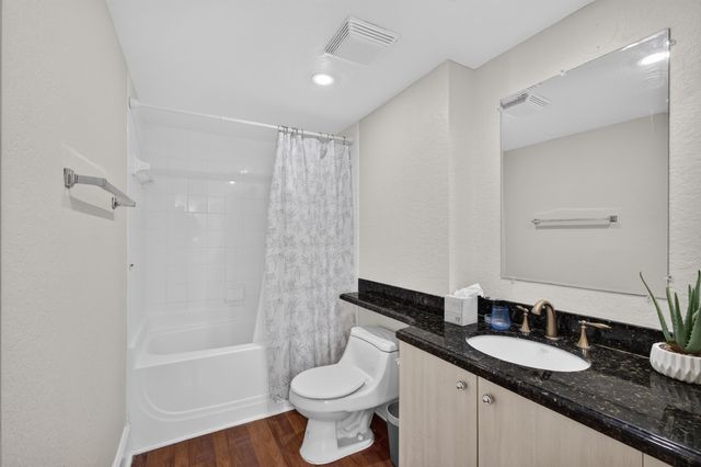1801 N FLAGLER Drive 429, West Palm Beach, FL 33407