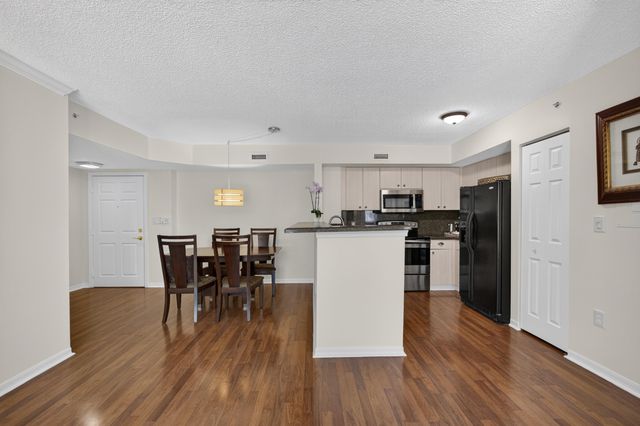 1801 N FLAGLER Drive 429, West Palm Beach, FL 33407
