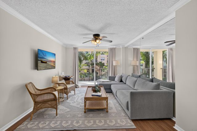 1801 N FLAGLER Drive 429, West Palm Beach, FL 33407