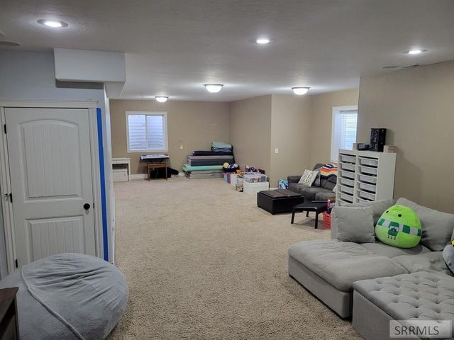 83 N Cambridge Drive, Rigby, ID 83442