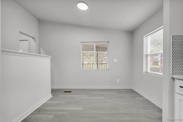 1160 S Van Vleet Road, Swartz Creek, MI 48473