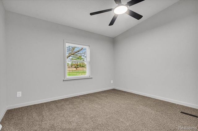 1160 S Van Vleet Road, Swartz Creek, MI 48473