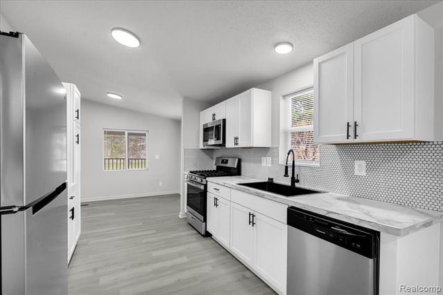 1160 S Van Vleet Road, Swartz Creek, MI 48473