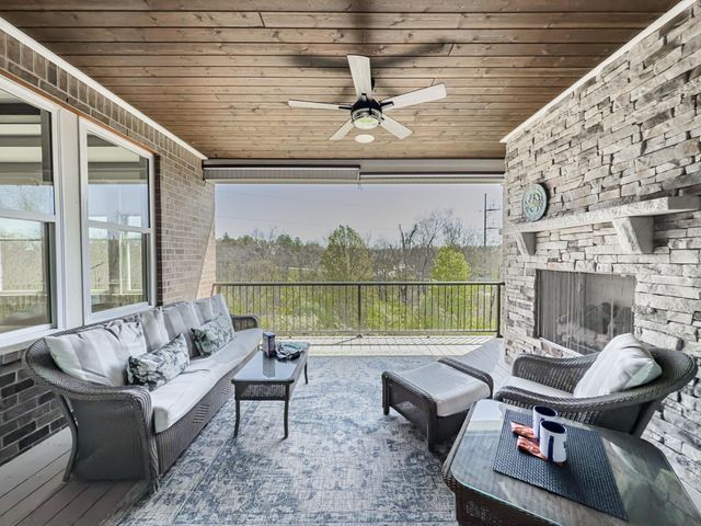 996 Mccarron Lane, Union, KY 41091