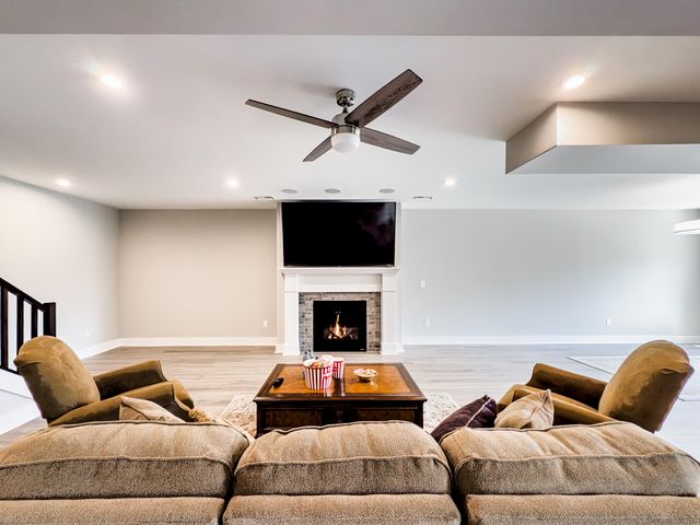 996 Mccarron Lane, Union, KY 41091