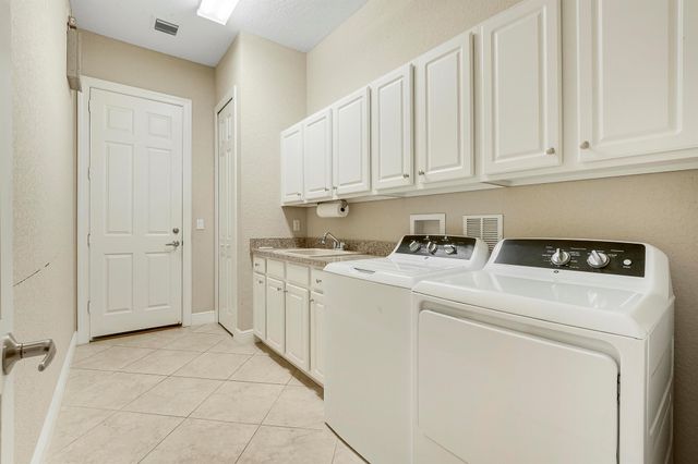 243 SE Ethan Terrace, Stuart, FL 34997