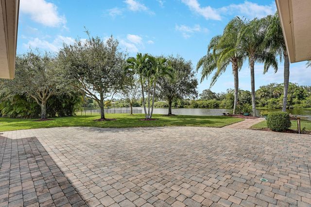 243 SE Ethan Terrace, Stuart, FL 34997