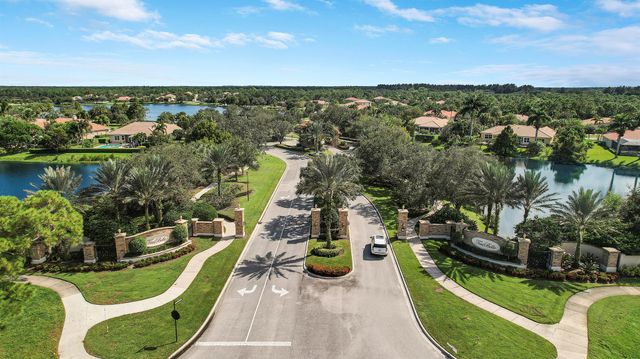 243 SE Ethan Terrace, Stuart, FL 34997