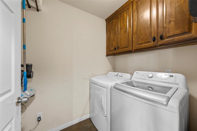 814 N Harrison Street, West, TX 76691
