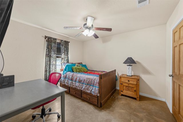 814 N Harrison Street, West, TX 76691