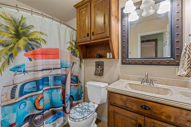 814 N Harrison Street, West, TX 76691