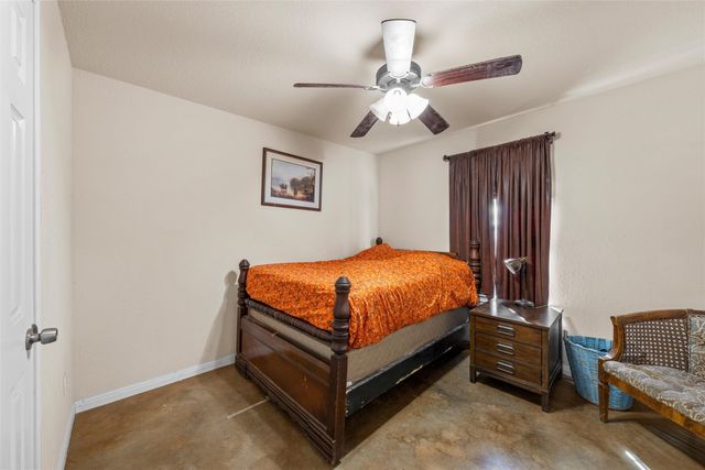 814 N Harrison Street, West, TX 76691