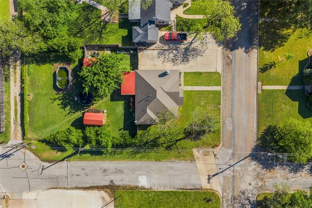 814 N Harrison Street, West, TX 76691