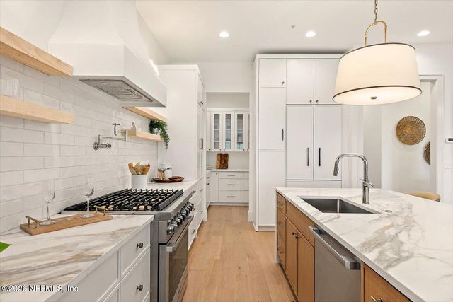 1312 1ST Street N, Jacksonville Beach, FL 32250