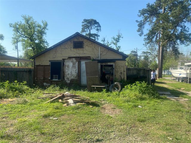 7205 S Hall Street, Houston, TX 77028