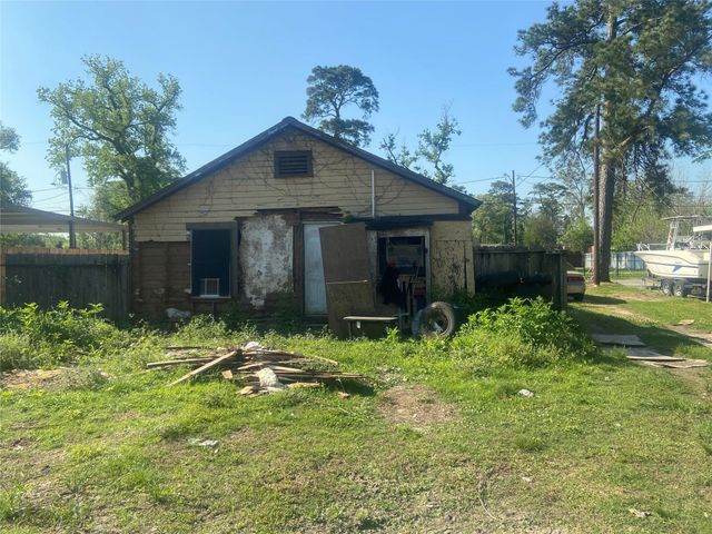 7205 S Hall Street, Houston, TX 77028