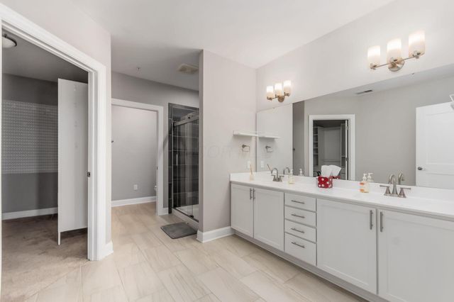 5339 Highpointe Lakes Drive, 403, Westerville, OH 43081