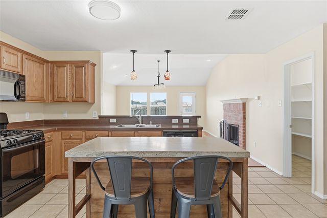 2121 Sherbrooke Court, Sherman, TX 75092